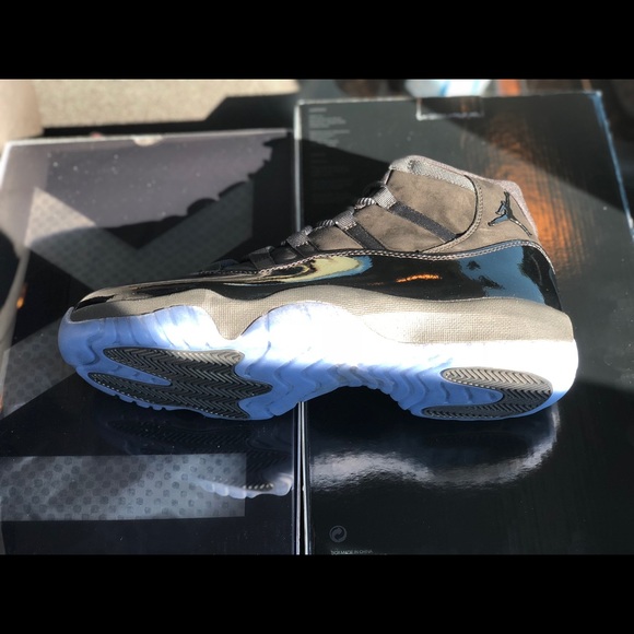Jordan Retro 11 Cap and Gowns